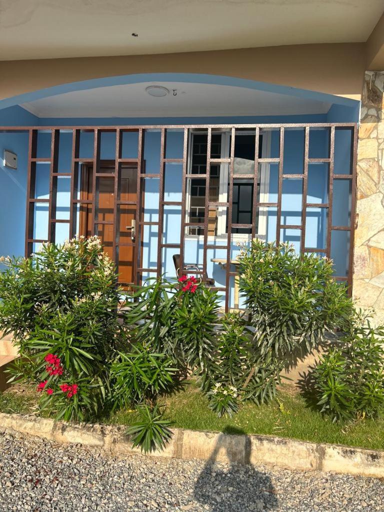 Oneworld Guesthouse & Events Centre Akkra Exterior foto